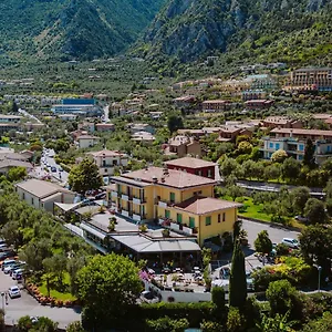 Отель Limone