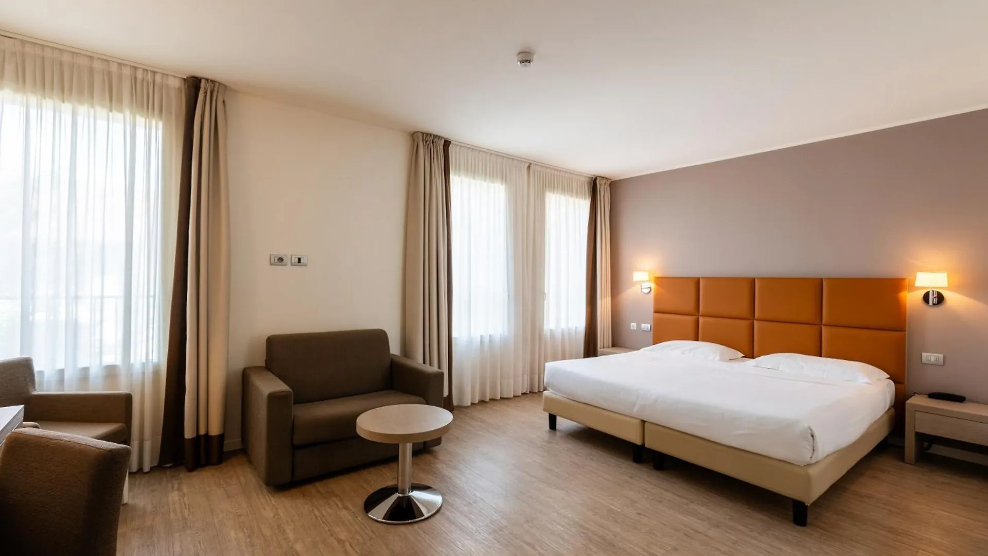 ****  Hotel Villa Borghi Varano Borghi İtalya