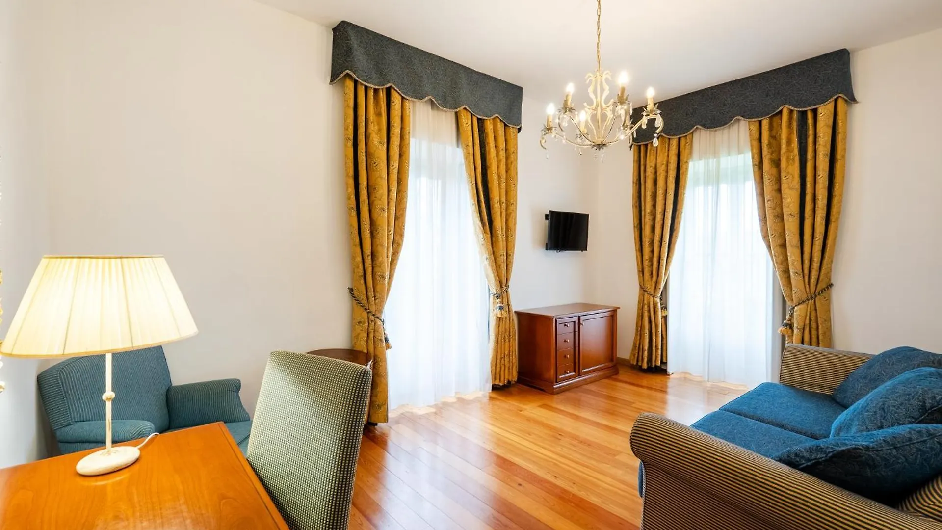 Hotel Villa Borghi Varano Borghi