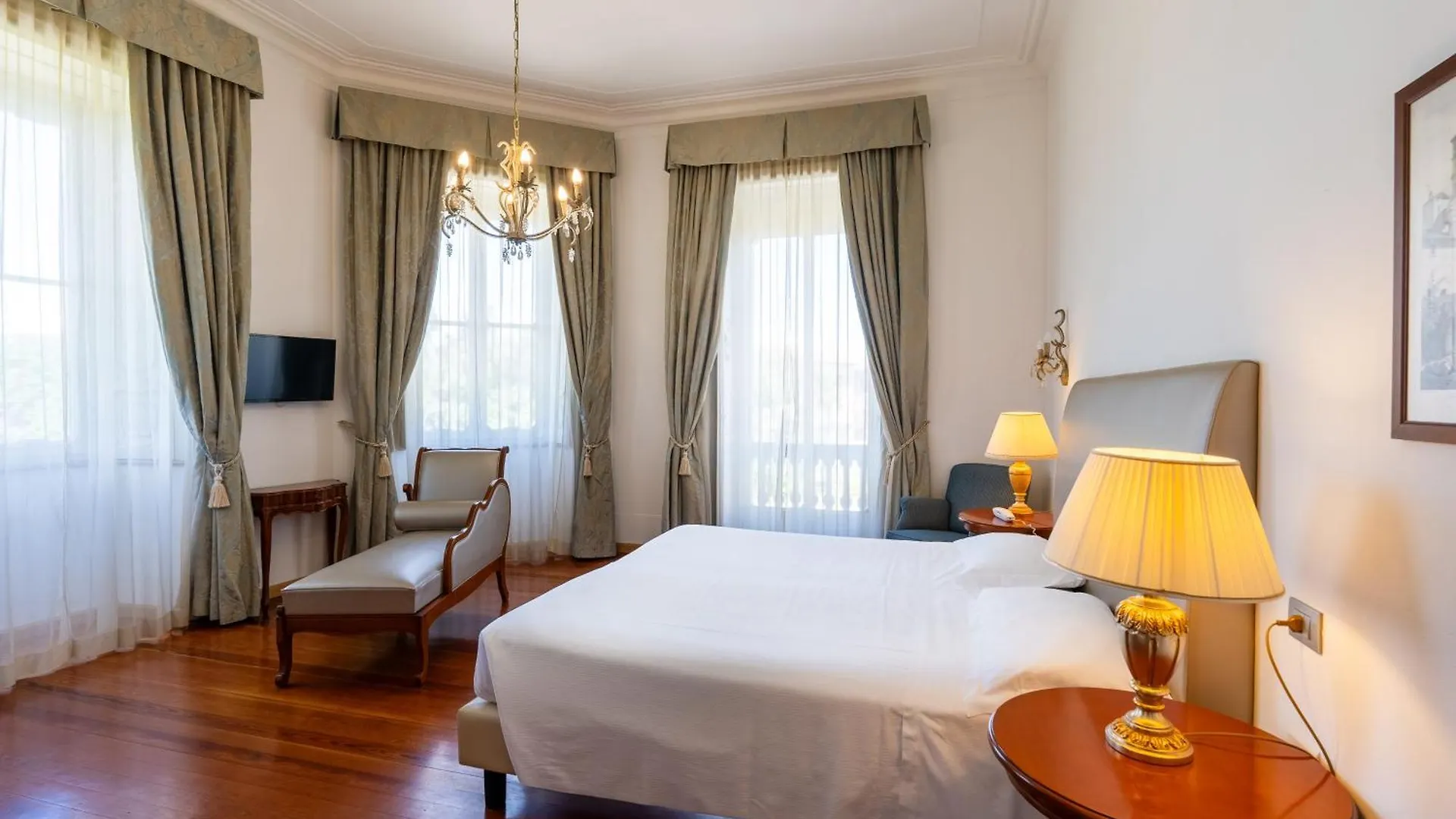 Hotel Villa Borghi Varano Borghi