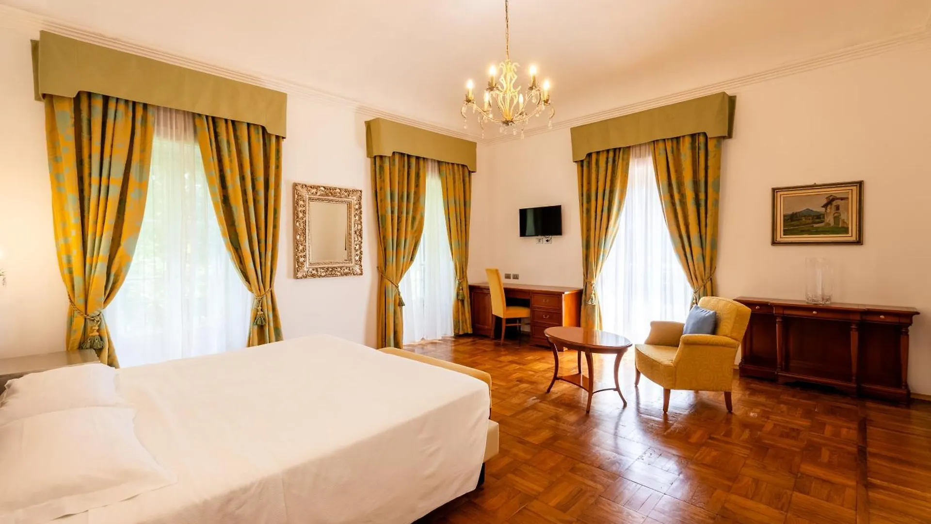****  Hotel Villa Borghi Varano Borghi İtalya